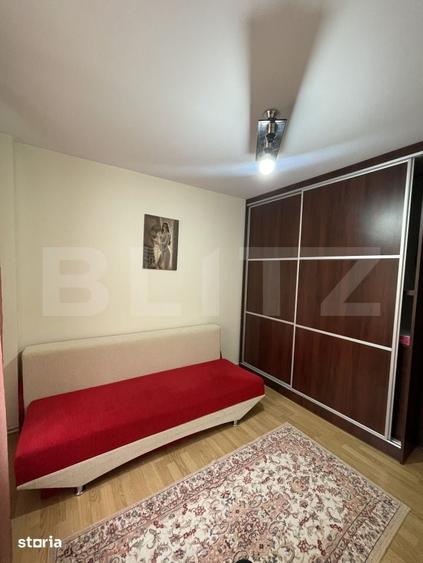 Apartament cu 4 camere semidecomandat în George Enescu
