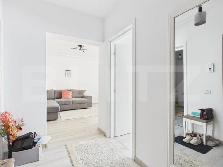 Apartament cu 2 camere decomandat în Sânpetru
