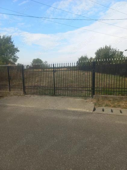 Teren de 2522 mp, în Bucov