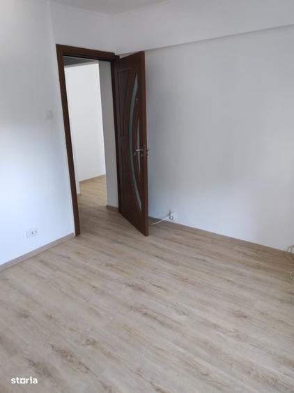Apartament cu 2 camere decomandat în Est