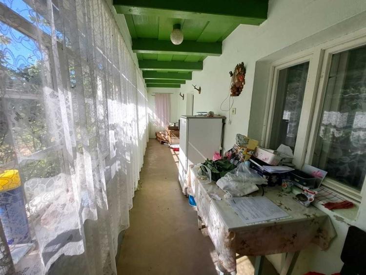 Casă cu 2 camere semidecomandat în Șișterea