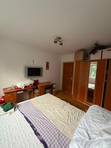 Apartament 3 camere-la 10 min. de metrou Piața Sudului - 2