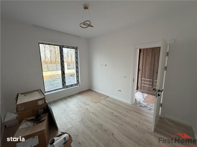 Casă cu 4 camere în Vânători