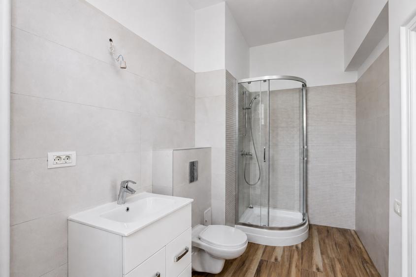 Casă individuală cu 12 camere cu Canalizare în Calea Dumbrăvii
