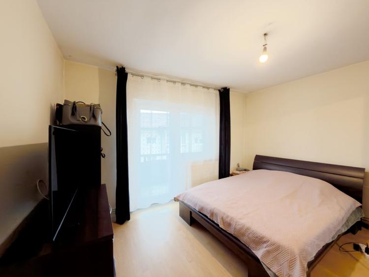 Apartament cu 3 camere decomandat, mobilat în Bucovina