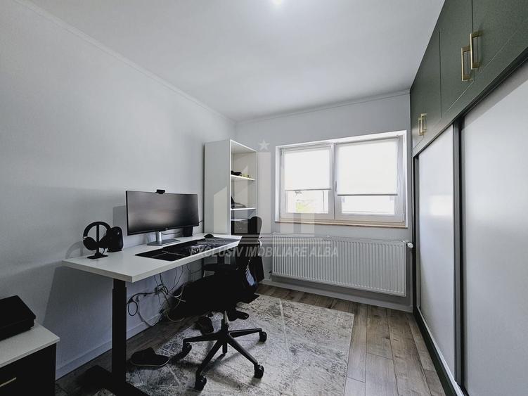 Duplex cu 4 camere cu Canalizare în Cetate