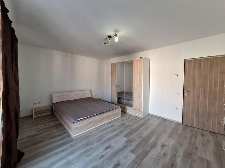 Garsonieră decomandată, mobilată în Florești — fotografia 3