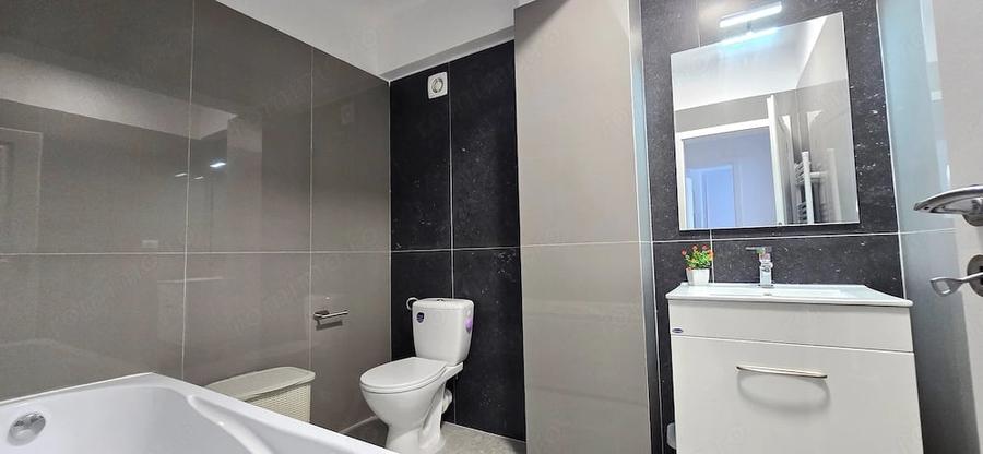 Apartament cu 2 camere decomandat în Valea Adâncă