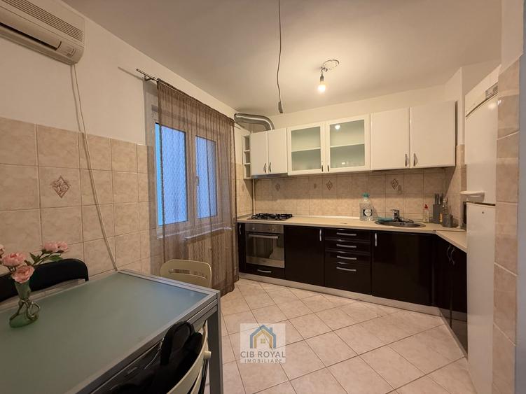 Apartament cu 3 camere decomandat în Drumul Taberei