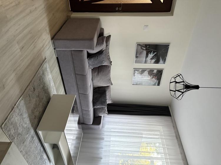 Apartament cu 2 camere semidecomandat în Iași
