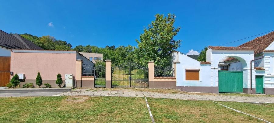 Teren Construcții intravilan de 8000 mp, în Central