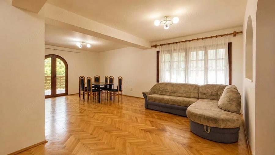 Casă cu 5 camere cu Teren 520 Mp în Grădiște
