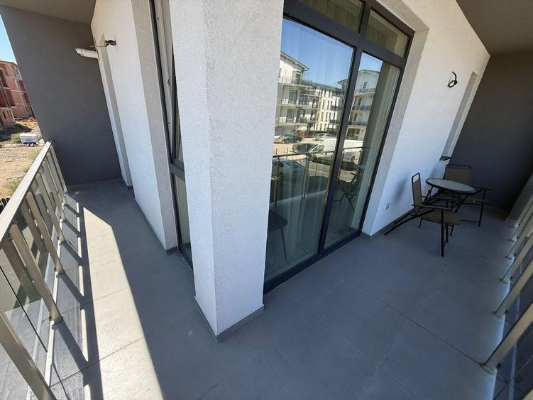Apartament modern, prima închiriere, complet nou balcon generos - 11