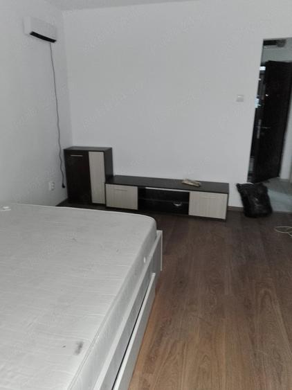 Garsonieră semidecomandată în Central
