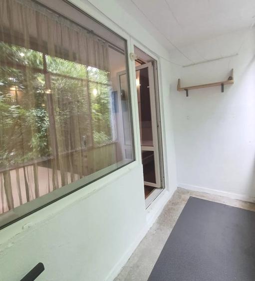 Apartament cu 3 camere decomandat, mobilat în Berceni