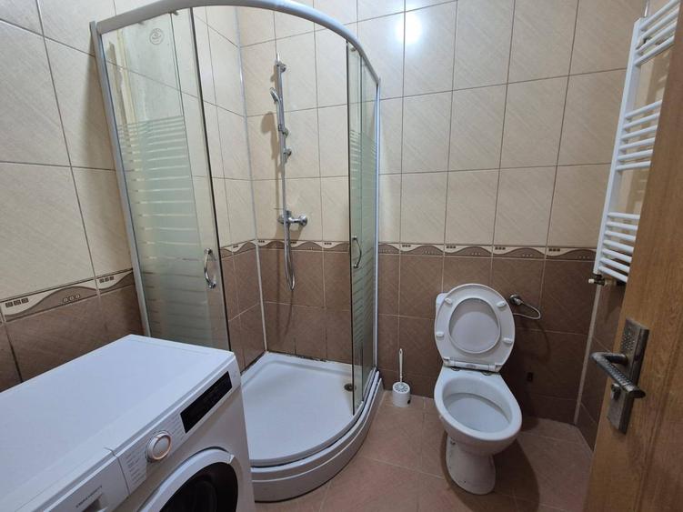Apartament cu 2 camere decomandat în Borhanci