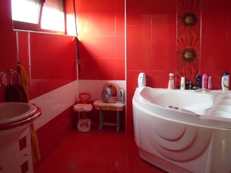 Casă cu 6 camere cu Piscina în Drumul Taberei