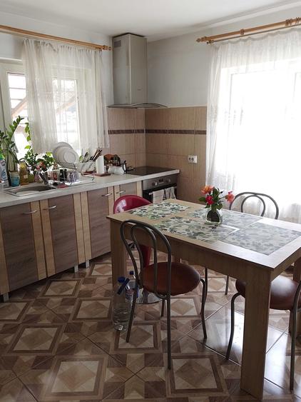Casă cu 3 camere în Geaca