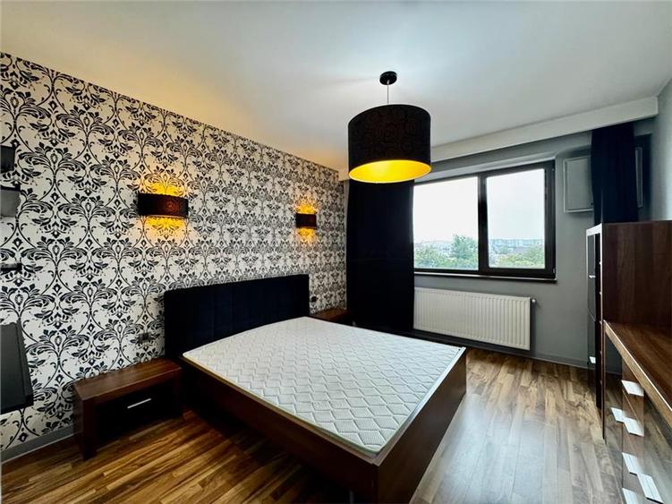 Apartament cu 3 camere decomandat, mobilat în Calea Călărașilor