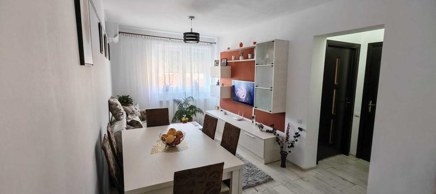 Apartament cu 2 camere semidecomandat în Central