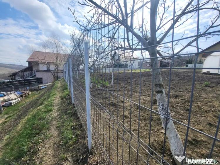 Teren de 1061 mp, în Rediu