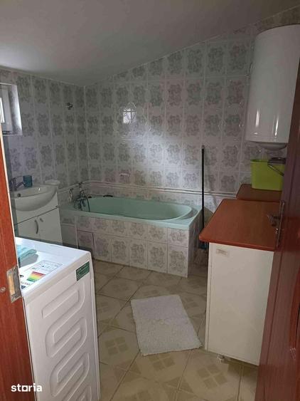 Casă cu 3 camere cu Teren 1100 Mp în Baba Ana