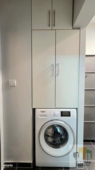Apartament cu 3 camere decomandat, mobilat în Vitan