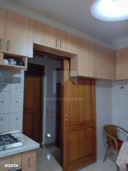 Apartament cu 3 camere decomandat în 13 Septembrie