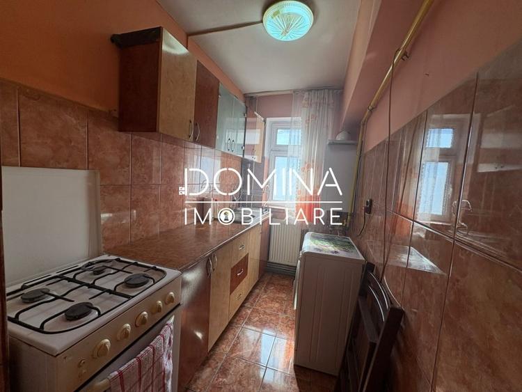 Apartament cu 3 camere decomandat, mobilat în 9 Mai
