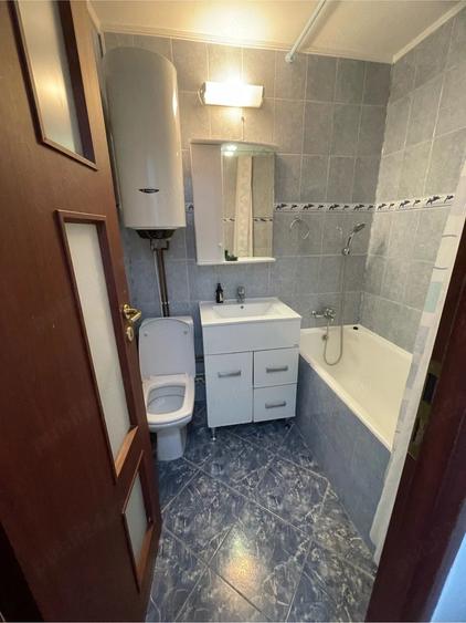 Apartament cu 2 camere decomandat în Drumul Taberei