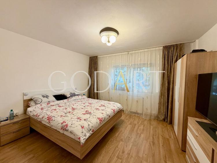 Apartament cu 3 camere decomandat, mobilat în Militari