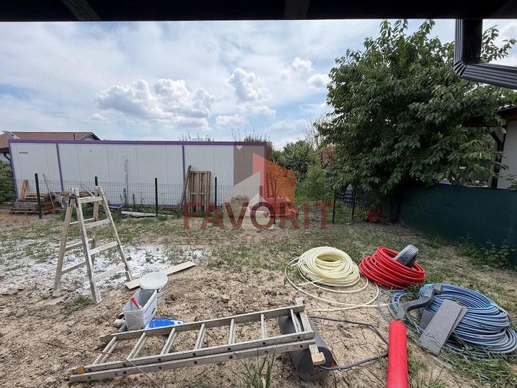 Casă cu 3 camere cu Teren 300 Mp în Sânmihaiu Român