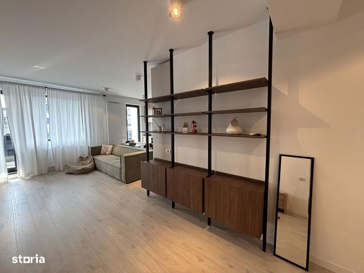 Apartament cu 3 camere în Est