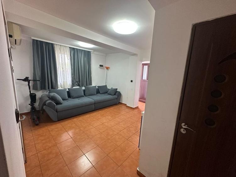 Casă cu 3 camere în Central