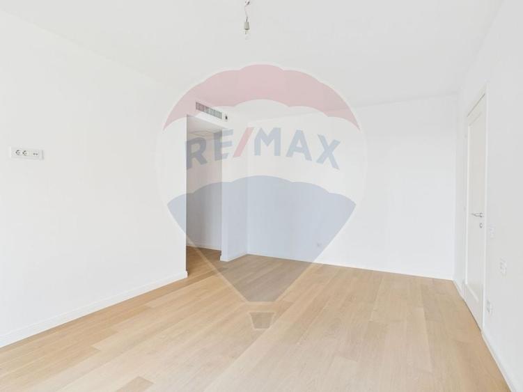 Apartament cu 3 camere decomandat în Nord