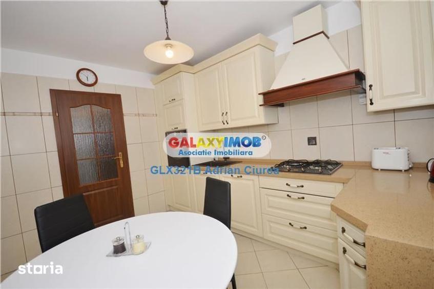 Apartament cu 4 camere, mobilat în Ștefan cel Mare