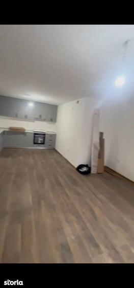 Apartament cu 4 camere în Bucium