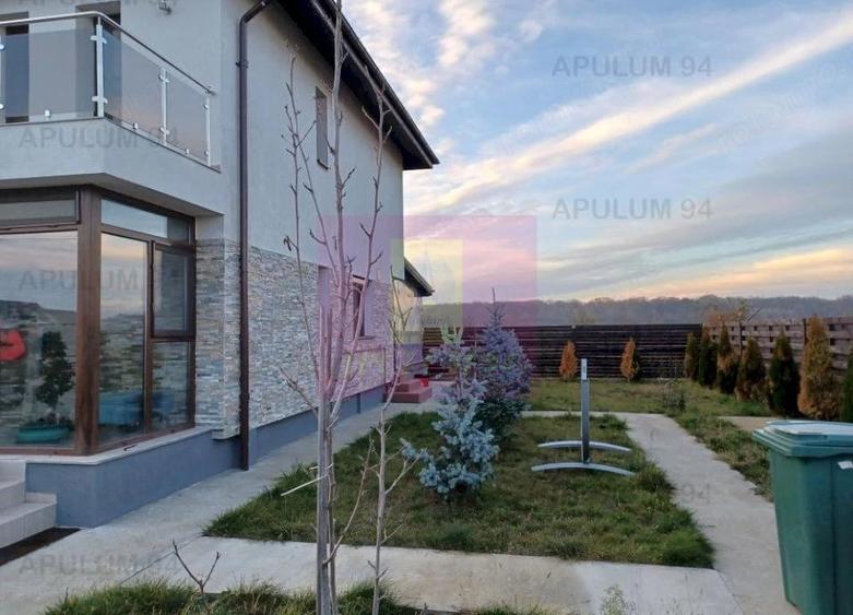 Casă cu 4 camere cu Teren 568 Mp în Săbăreni