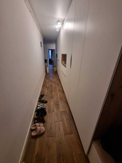 Apartament cu 4 camere decomandat în Parcul Carol