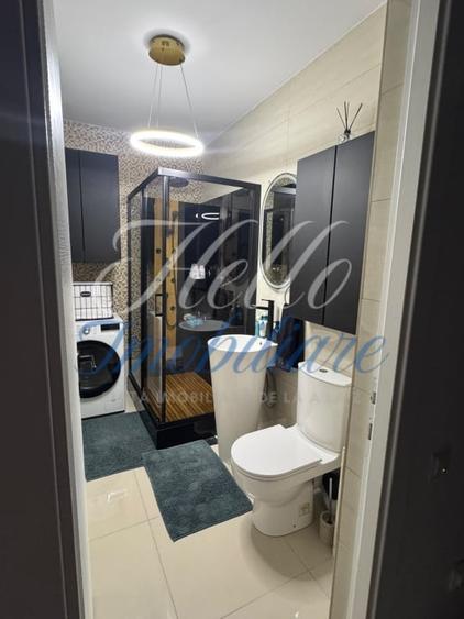 Apartament cu 3 camere semidecomandat în Dâmbul Rotund