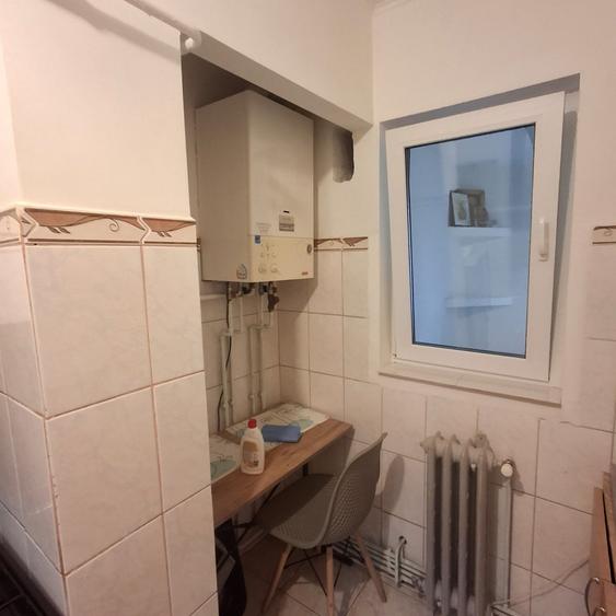 Apartament cu 2 camere semidecomandat în Baza 3