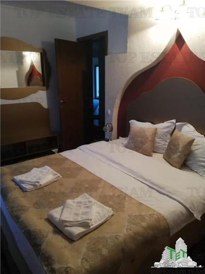 Casă individuală cu 15 camere cu Teren 1004 Mp în Central