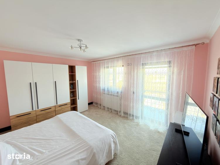 Casa noua cu etaj la Lebada - 2