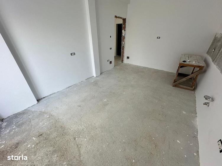 Casă cu 4 camere cu Teren 330 Mp în Ghencea