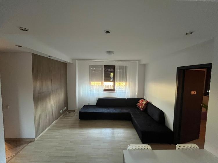 Apartament cu 3 camere în Bragadiru