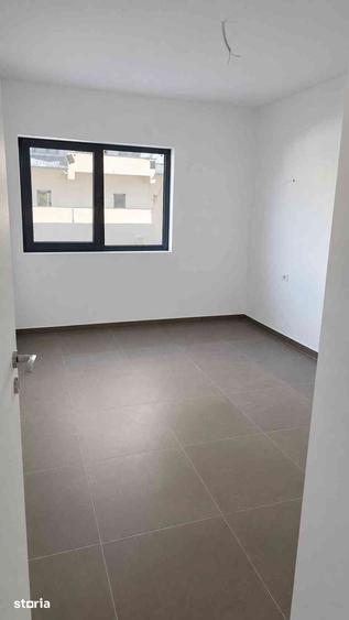 Apartament cu 3 camere în Ostroveni