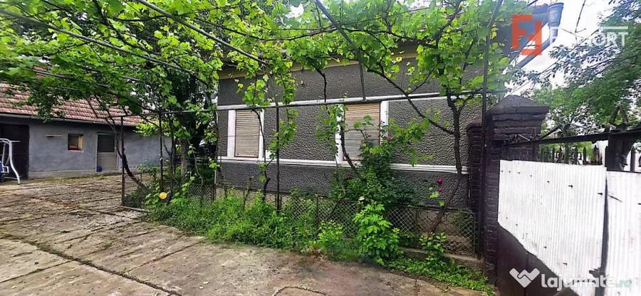 Casă cu 5 camere cu Teren 1439 Mp în Exterior Nord