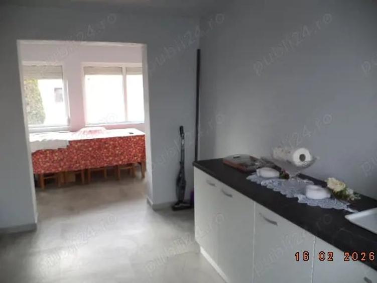 Casă cu Teren 1756 Mp în Vest