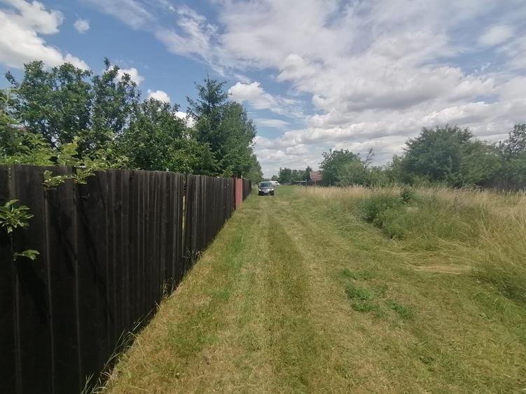 Teren Construcții intravilan de 2750 mp, în Podu Oltului
