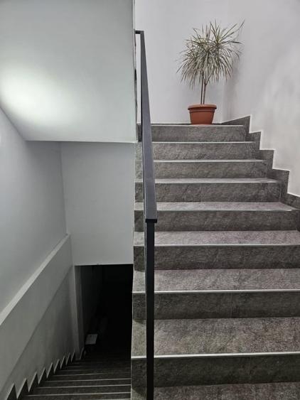 Birou, de 450 mp, în Halta Traian